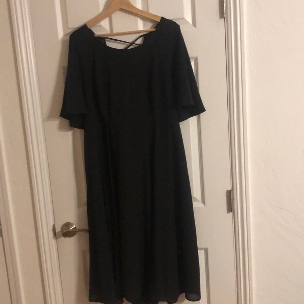 Torrid black flutter sleeve midi dress size 18